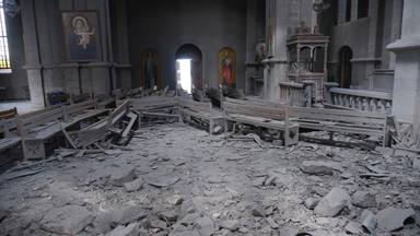 Azerbaiyán ataca con misiles la catedral armenia de Shushy (Nagorno-Karabaj)