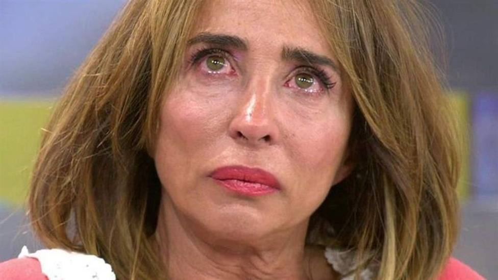 María Patiño se rompe en Socialité tras la desgarradora historia de una famosa actriz: Hacer cosas así...