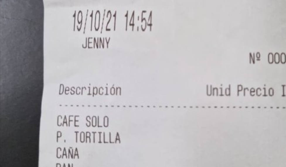 La desorbitada cuenta de un bar de Madrid que se ha vuelto viral por el precio de un desayuno con tortilla