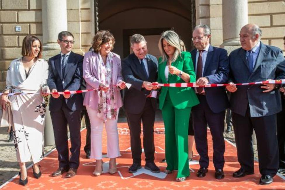 El Gobierno de Castilla-La Mancha convocará este mes 300.000 euros en ayudas para impulsar proyectos conjuntos entre la artesanía y el diseño