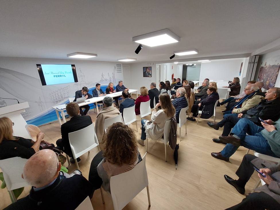 Participantes en el Comité ejecutivo de este lunes - FOTO: PP de Ferrol