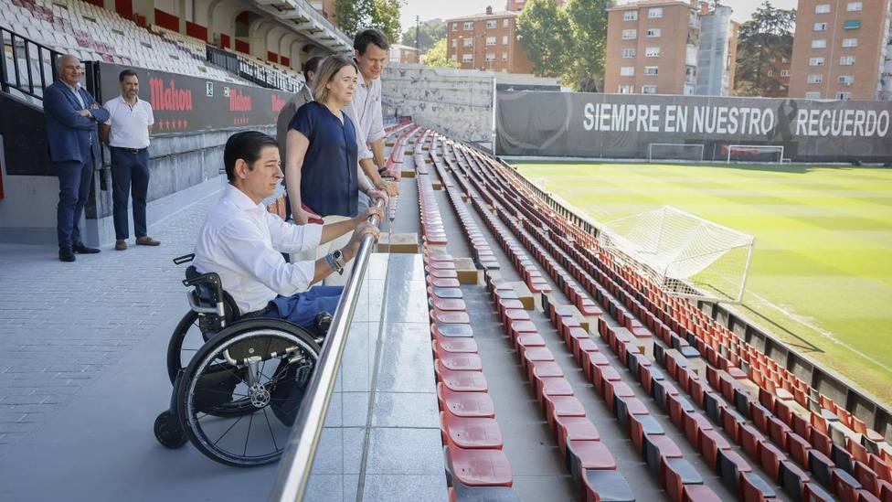 La Comunidad de Madrid concluye las obras de la tribuna del Estadio de Vallecas en la avenida de la Albufera