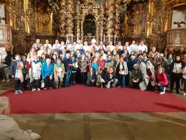 Vida Ascendente' peregrina a Santiago de Compostela: “Por fin los mayores  podemos disfrutar juntos” - Iglesia Española - COPE