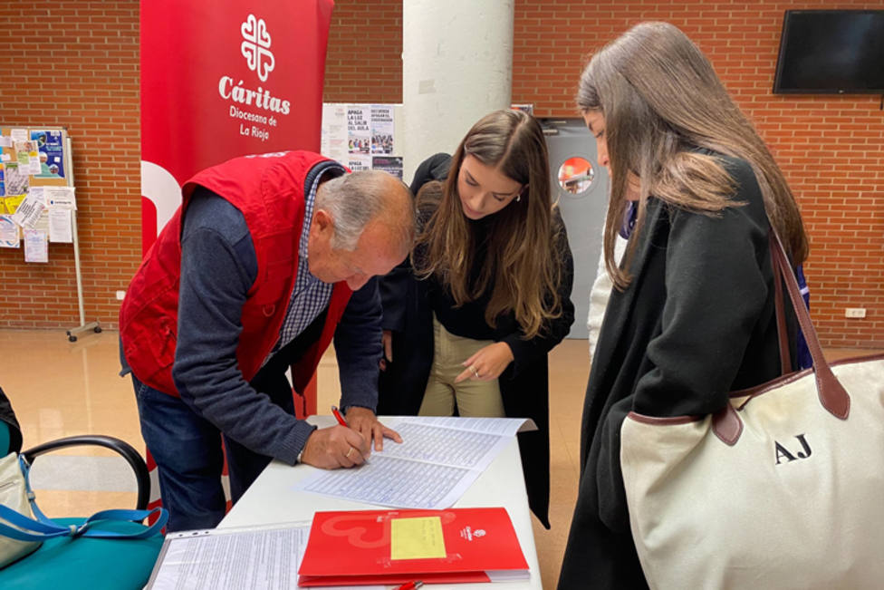 Cáritas La Rioja agradece a la sociedad su contribución al éxito de la ILP para la regularización de migrantes - Logroño - COPE