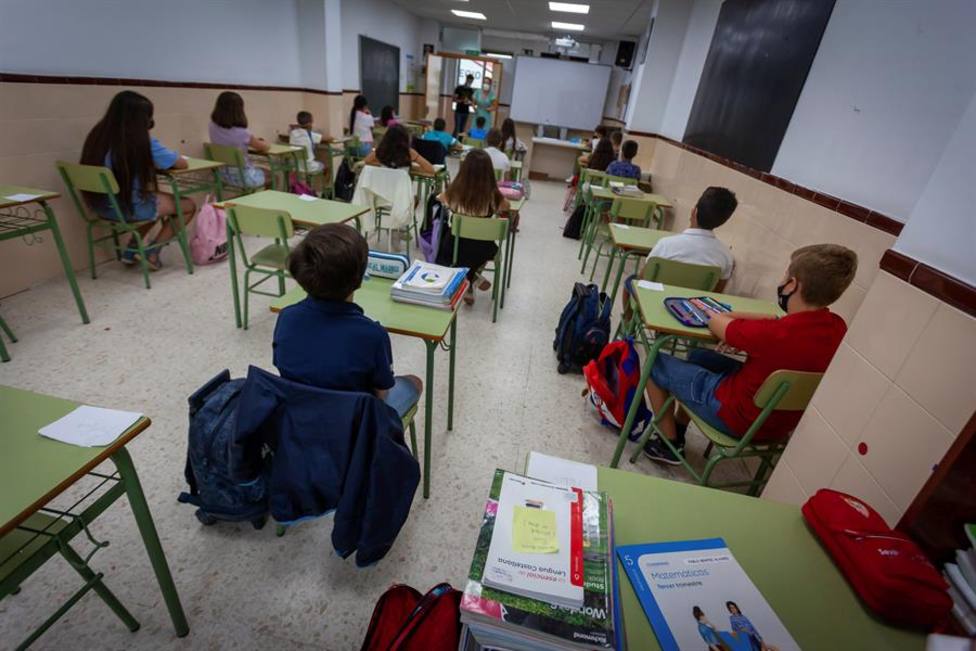 Nuevo protocolo de cuarentenas y sustituciones de profesores ‘exprés’: Así será la vuelta a las clases