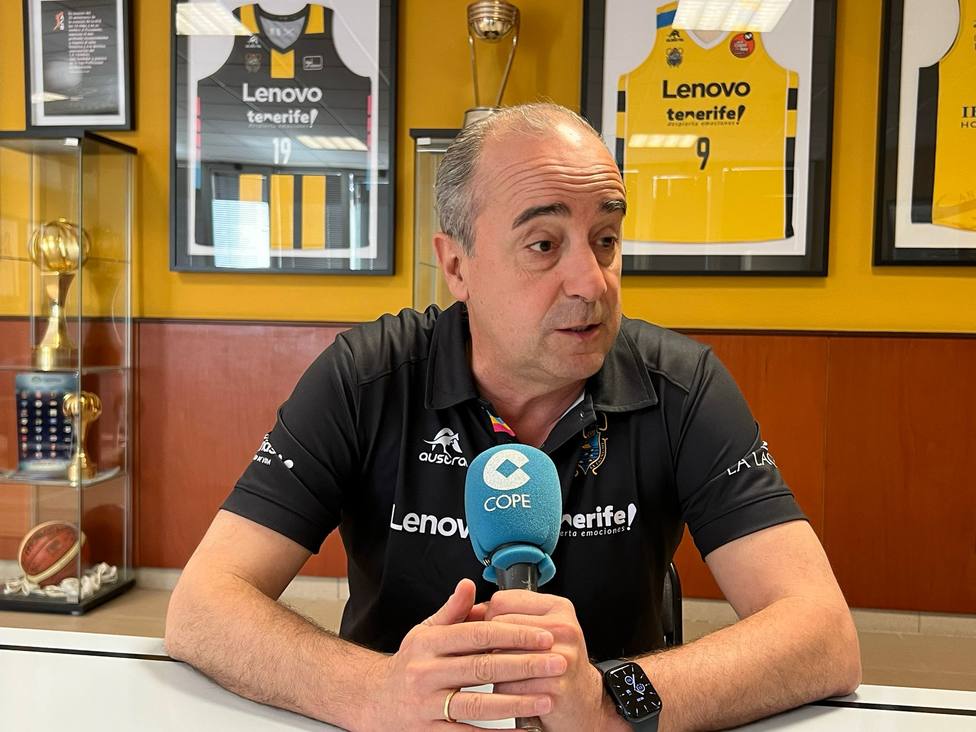 El técnico concedió una amplia entrevista a Deportes COPE Tenerife