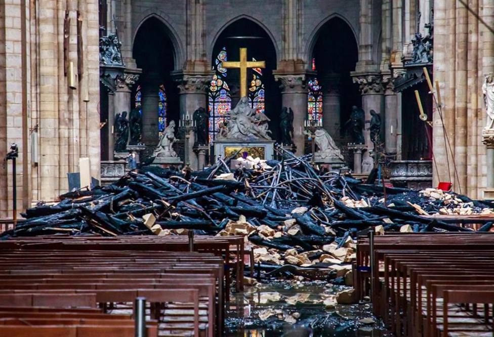 Así se encuentra hoy la catedral de Notre Dame, que no celebrará la Navidad  por primera vez en 200 años - Internacional - COPE