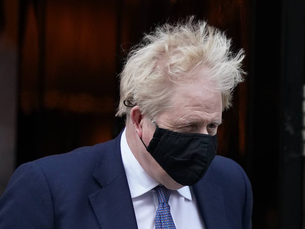 El exasesor de Boris Johnson asegura que el premier mintió y autorizó la fiesta en Downing Street