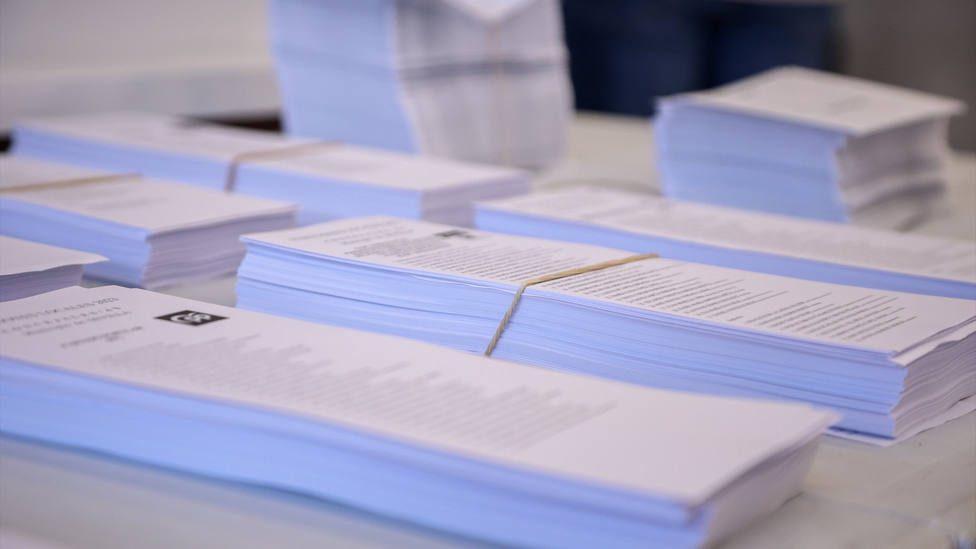 Detenidas las votaciones en Sueca, Valencia, en cuatro colegios al detectar irregularidades en las papeletas
