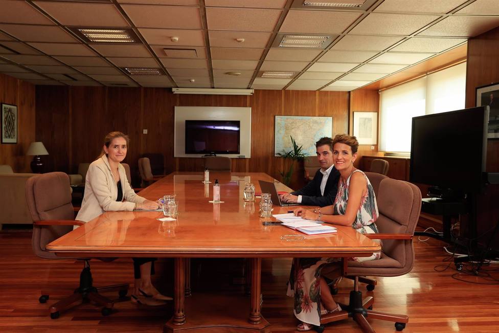 Un momento de la reuniÃ³n entre la presidenta de Navarra, MarÃ­a Chivite, y la secretaria de Estado de EnergÃ­a, Sara Aagesen.