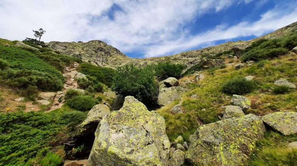 La Comunidad de Madrid publica la tercera edición del libro que recopila las mejores rutas de naturaleza en Guadarrama y Somosierra
