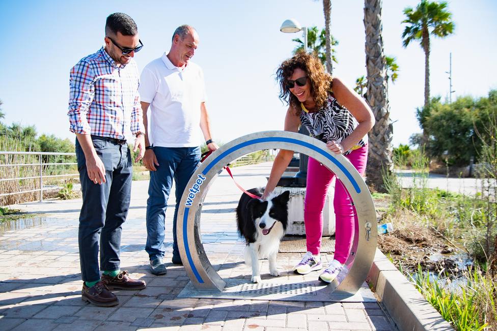 Almería obtiene autorización de la Junta para crear una segunda playa canina en Costacabana