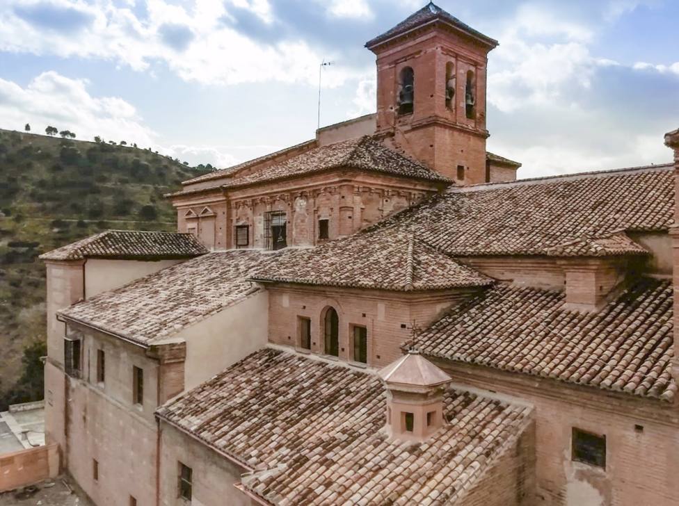 La Abadía del Sacromonte celebra este lunes una misa por el eterno descanso  de Benedicto XVI - Granada - COPE