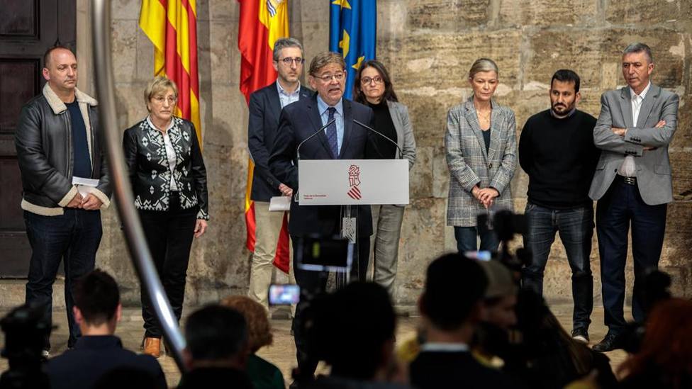 Ximo Puig junto al Consell el día que se anuncia la cancelación de las Fallas