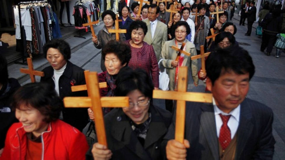 Así sufren los cristianos la persecución religiosa en Corea del Norte:  golpes y torturas por poseer una Biblia - Iglesia universal - COPE