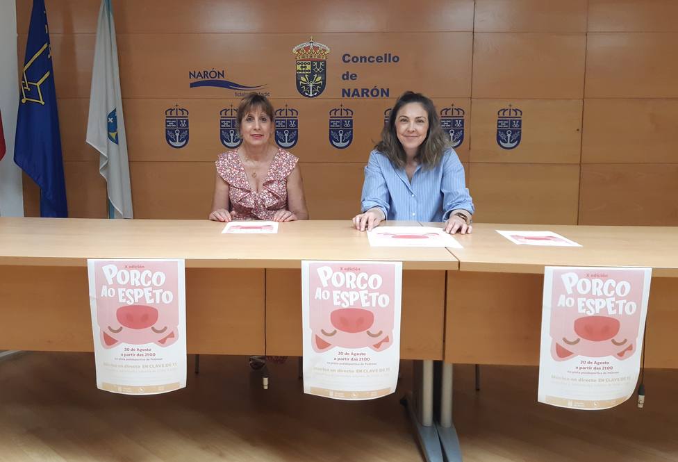 Flor Felgar y Natalia Hermida durante la presentación de la propuesta gastronómica - FOTO: Concello de Narón