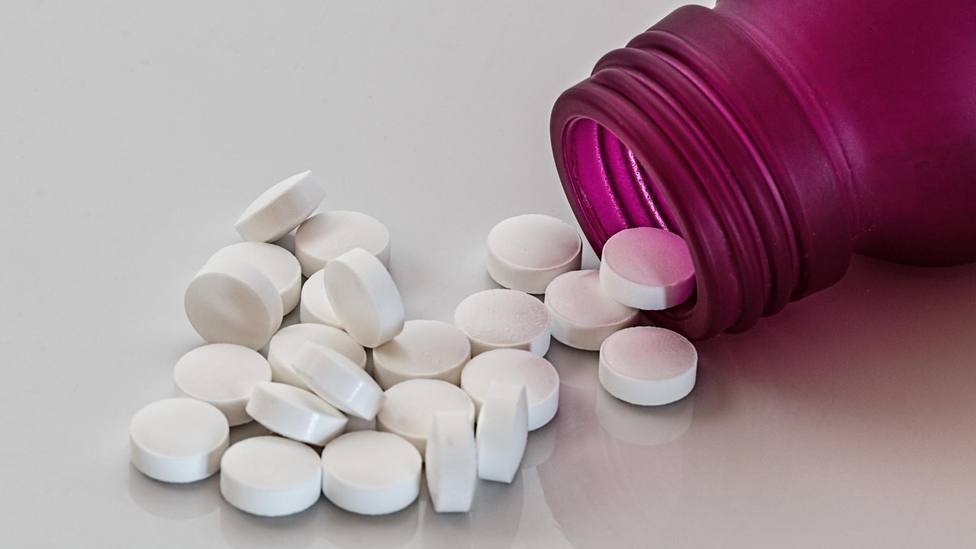 Unos expertos explican qué medicamentos alivian mejor los síntomas del covid: ¿paracetamol o el ibuprofeno?