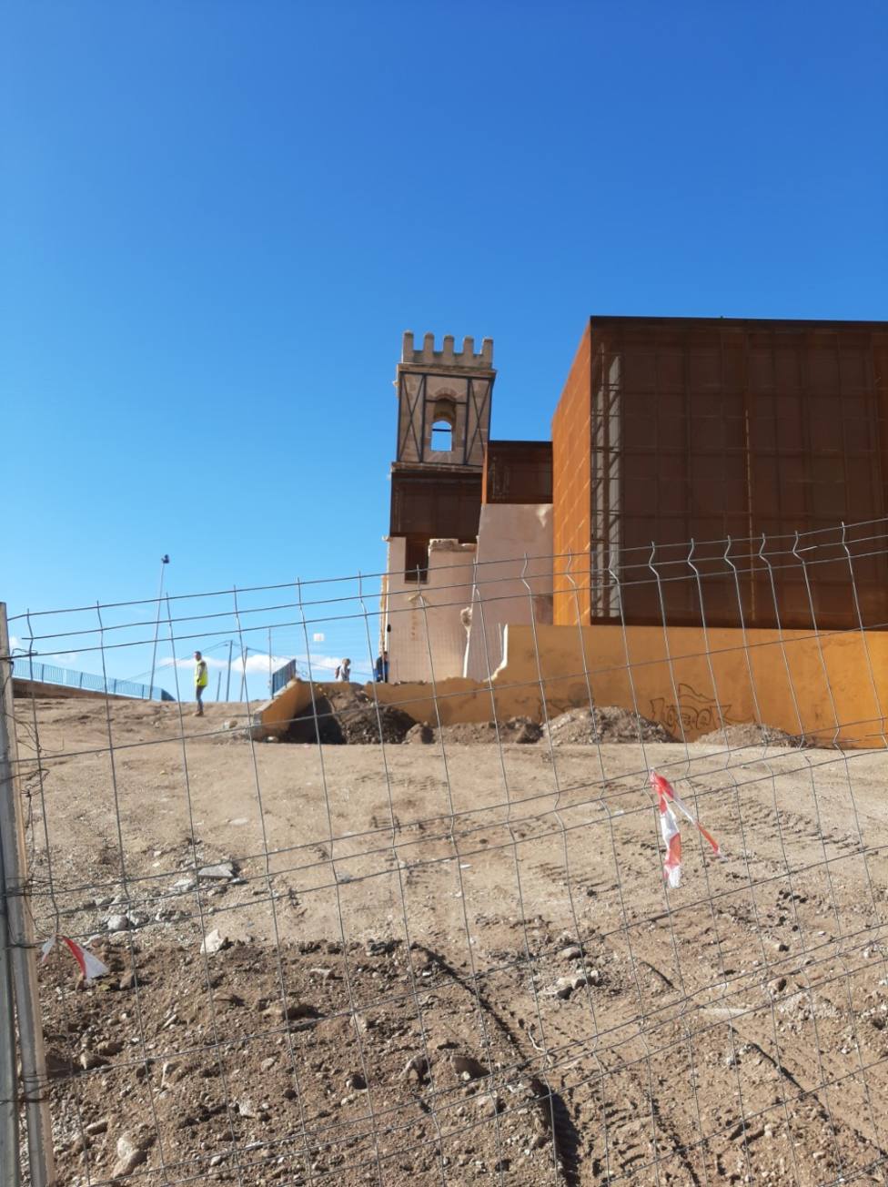 Las obras de reforma del atrio de San Pedro mejorarán el entorno de la  iglesia tras la restauración - Lorca - COPE