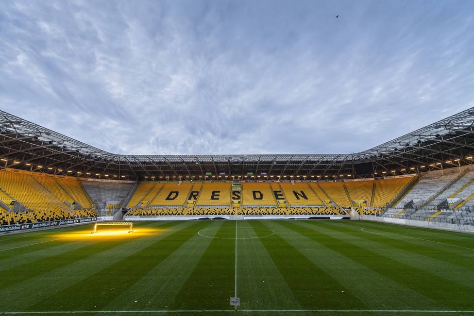 El Dynamo Dresden, en cuarentena después de que dos jugadores dado por - Fútbol - COPE