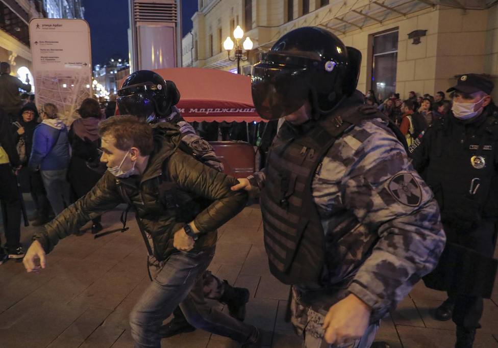 Más de 1.000 detenidos en las protestas en Rusia contra la movilización anunciada por Putin