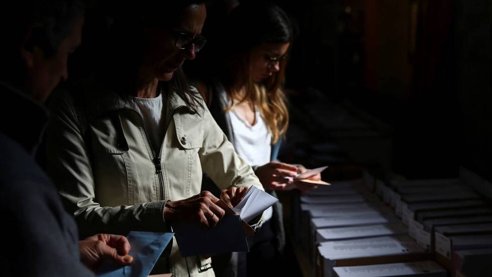 Vota en la encuesta de El Cascabel | Tras la moción de censura, ¿a quién votaría en unas elecciones generales?