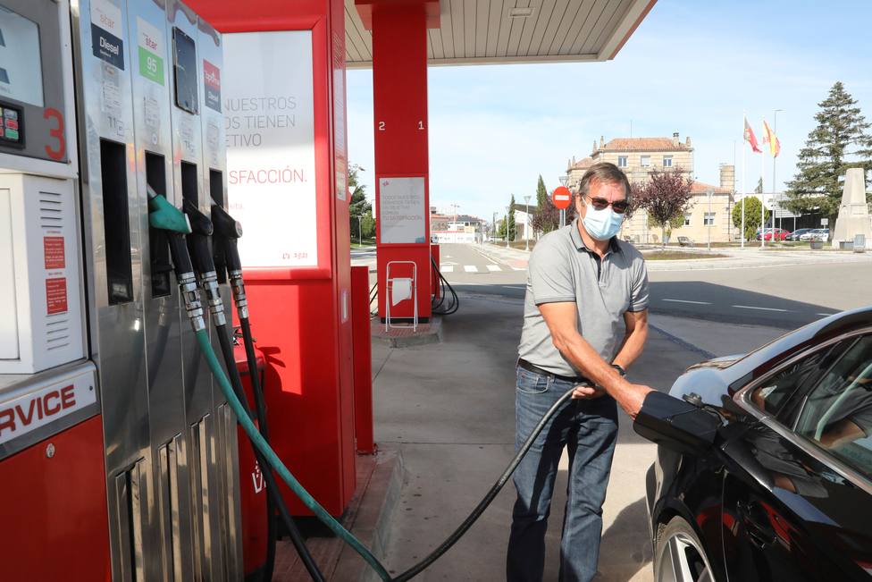 El precio de la gasolina marca un nuevo máximo anual y se sitúa en niveles no registrados desde 2012