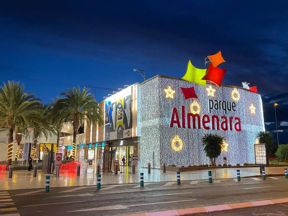 Parque Almenara y el Ayuntamiento organizan una recogida solidaria de juguetes a beneficio de Cruz Roja