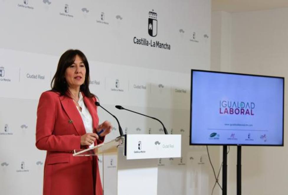 El Gobierno de Castilla-La Mancha ha invertido desde 2016 un millón de euros en planes de igualdad en empresas, entidades y administraciones