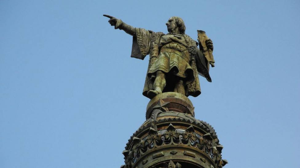 Podemos Barcelona cree que desmontar la estatua de Colón en Barcelona sería una buena medida