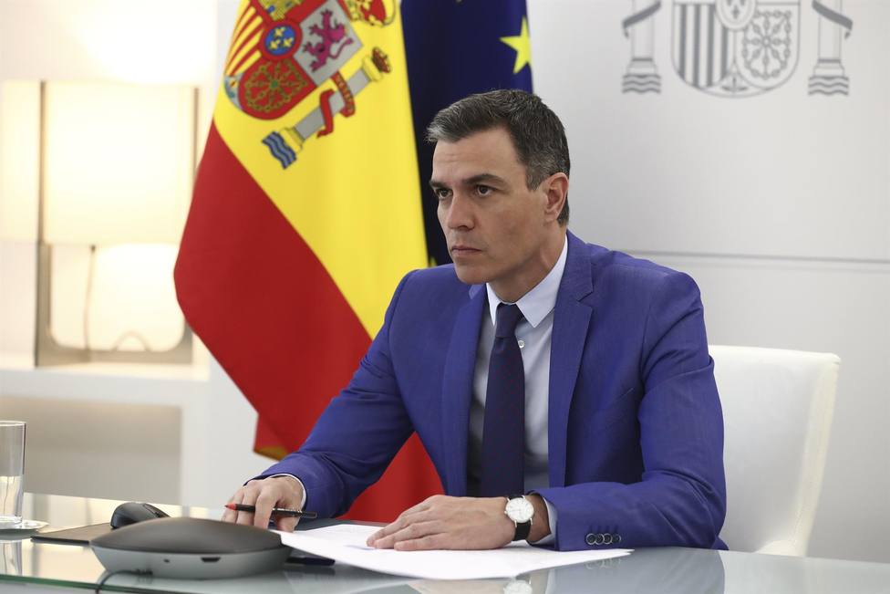 Sánchez se lanza a desdibujar la crisis del CNI que agrava su declive