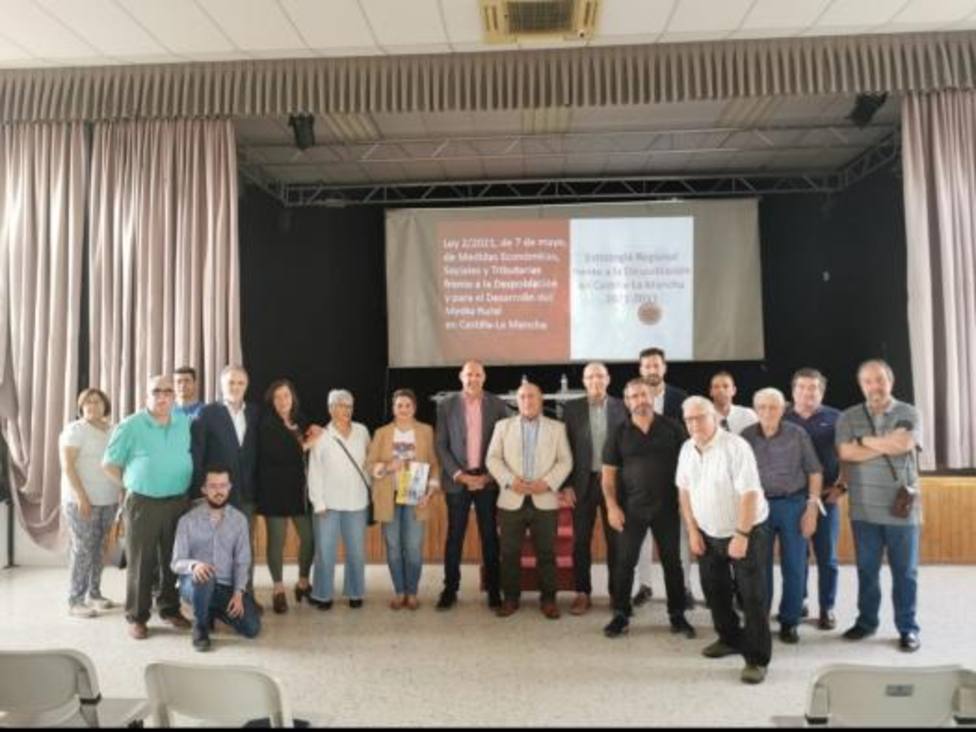 El Gobierno regional aborda con los alcaldes de la comarca de La Jara las principales medidas de la Ley contra la Despoblación