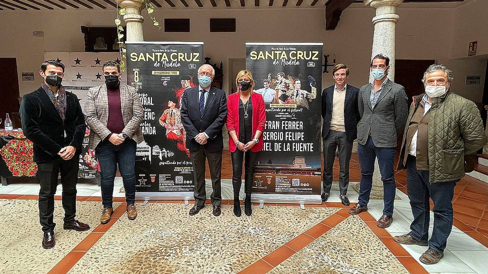 Presentación de los carteles de la temporada en Santa Cruz de Mudela (Ciudad Real)