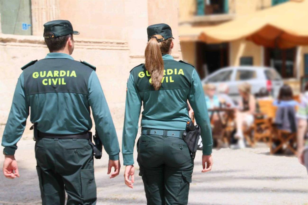 Que hace la guardia civil