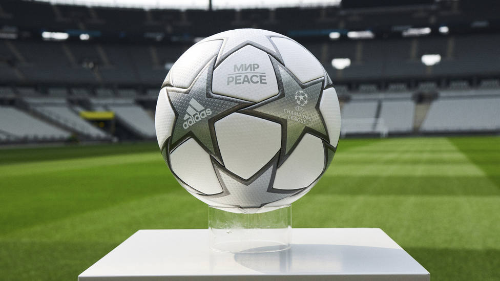 Balón oficial de la final de la Champions League 2021-22