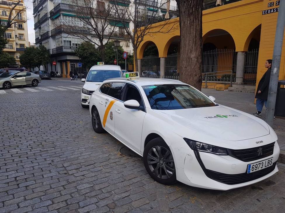 Sevilla.- Ã?lite Taxi convoca movilizaciones ante la insensibilidad del Ayuntamiento a sus demandas