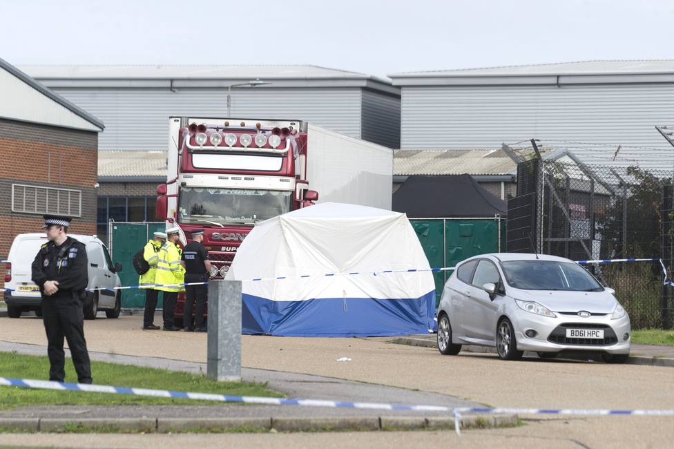 Detienen a otro sospechoso por la muerte de 39 migrantes asfixiados en un camión hace tres años en Reino Unido