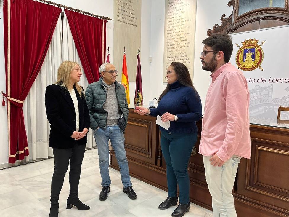 Ayuntamiento y FAMPA firman un convenio para la realización de cursos de inmersión lingüística al castellano