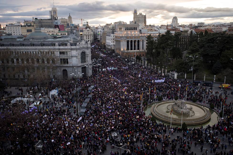8M | 120.000 asistentes en la marcha feminista de Madrid, menos de la mitad que el año pasado