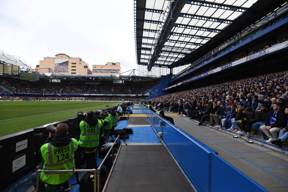 Desviar Molestia Petrificar Habrá público en Stamford Bridge en el Chelsea-Real Madrid - Champions  League - COPE