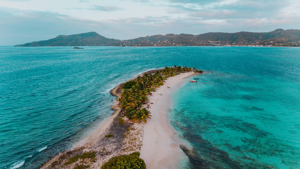 La isla fantasma que desconcierta a Google Earth vuelve a aparecer por primera vez en más de 15 años