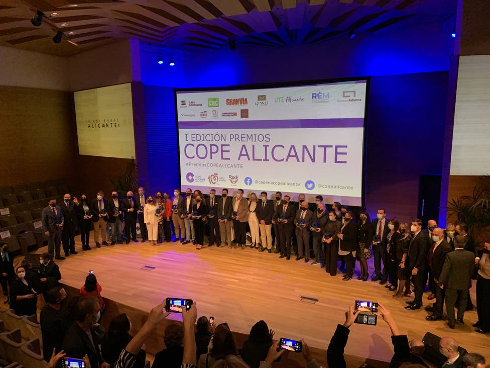 Galardonados con los Premios COPE Alicante 2021