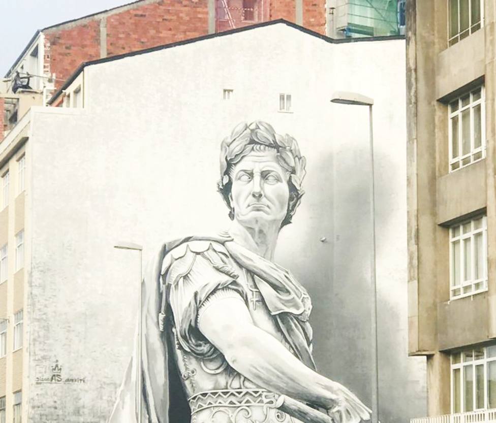 Mural de Julio César en la Ronda da Muralla
