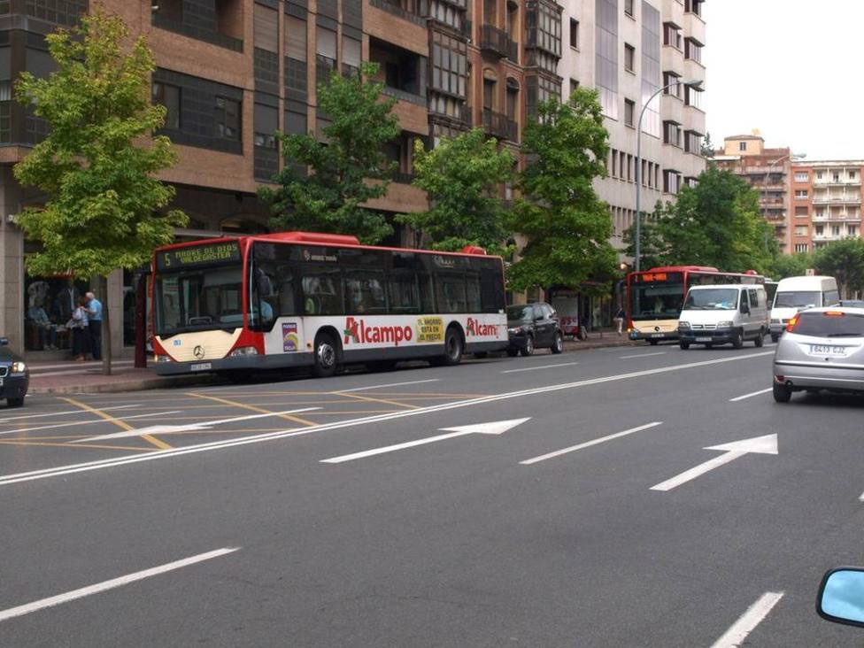 Cinco líneas de autobús urbano en Logroño modifican su itinerario por las obras del nudo de Vara de Rey