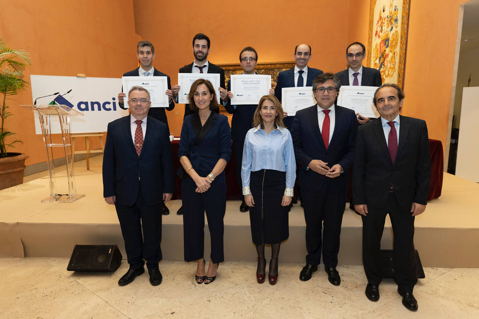 Raquel Sánchez entrega el Premio ANCI 2022 a Tesis Doctorales