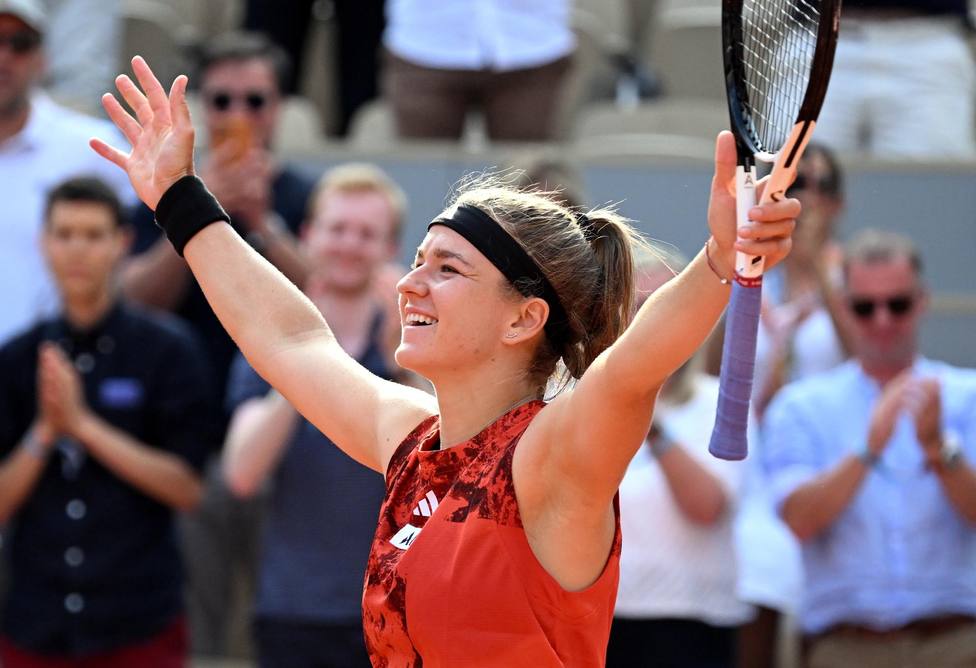 Karolina Muchova celebra su pase a la final femenina de Roland Garros