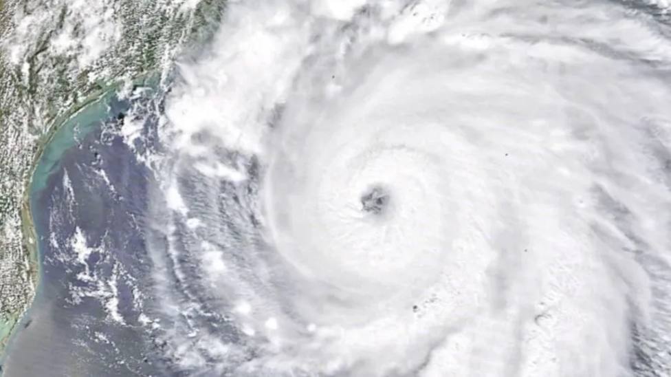Un meteorólogo de la AEMET predice qué pasará con el huracán Danielle en los próximos días: Está empezando