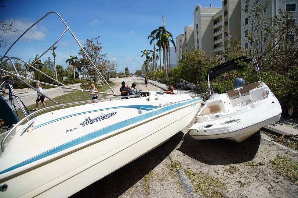 Florida cuenta los daños tras la devastación y las Carolinas se preparan para la llegada de Ian