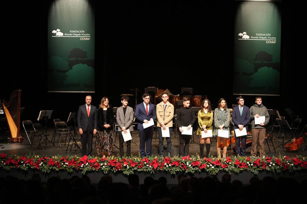 La Fundación premia a los mejores alumnos de Bachillerato en la celebración del Concierto de Navidad