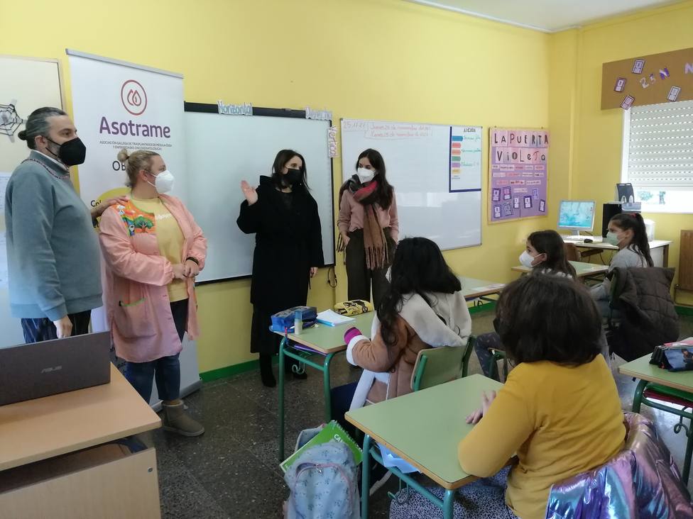 La actividad comenzó a impartirse en el colegio de Maciñeira. FOTO: concello de Neda