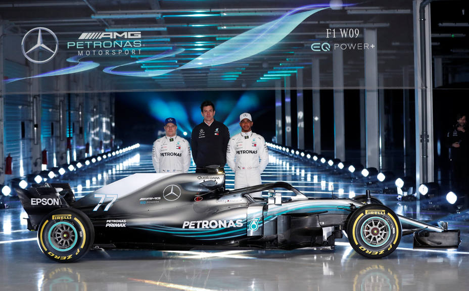 Declaración Melancolía molestarse Mercedes presenta su nuevo AMG F1 W09 EQ Power+ - Fórmula 1 - COPE